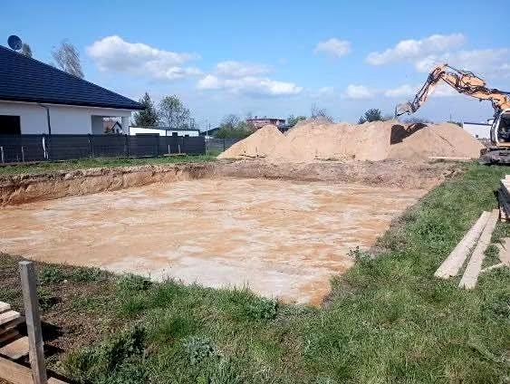 Wyrównana działka przygotowana pod budowę